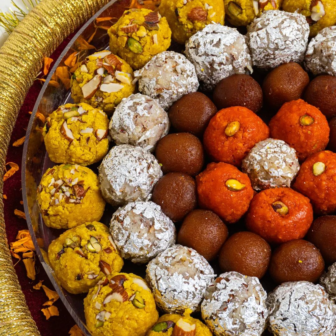 Mehndi Traditional Sweets Tray: A Celebration of Rich Flavors