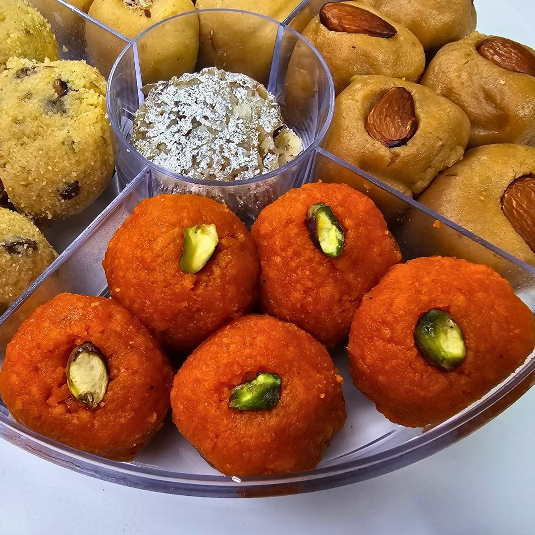 Luxurious Laddu Collection in an Elegant Acrylic Box