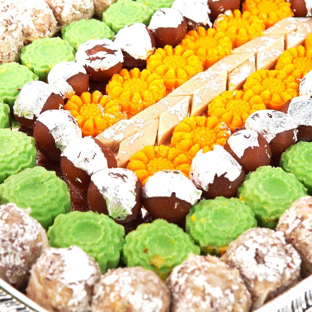 Exquisite Traditional Sweet Tray