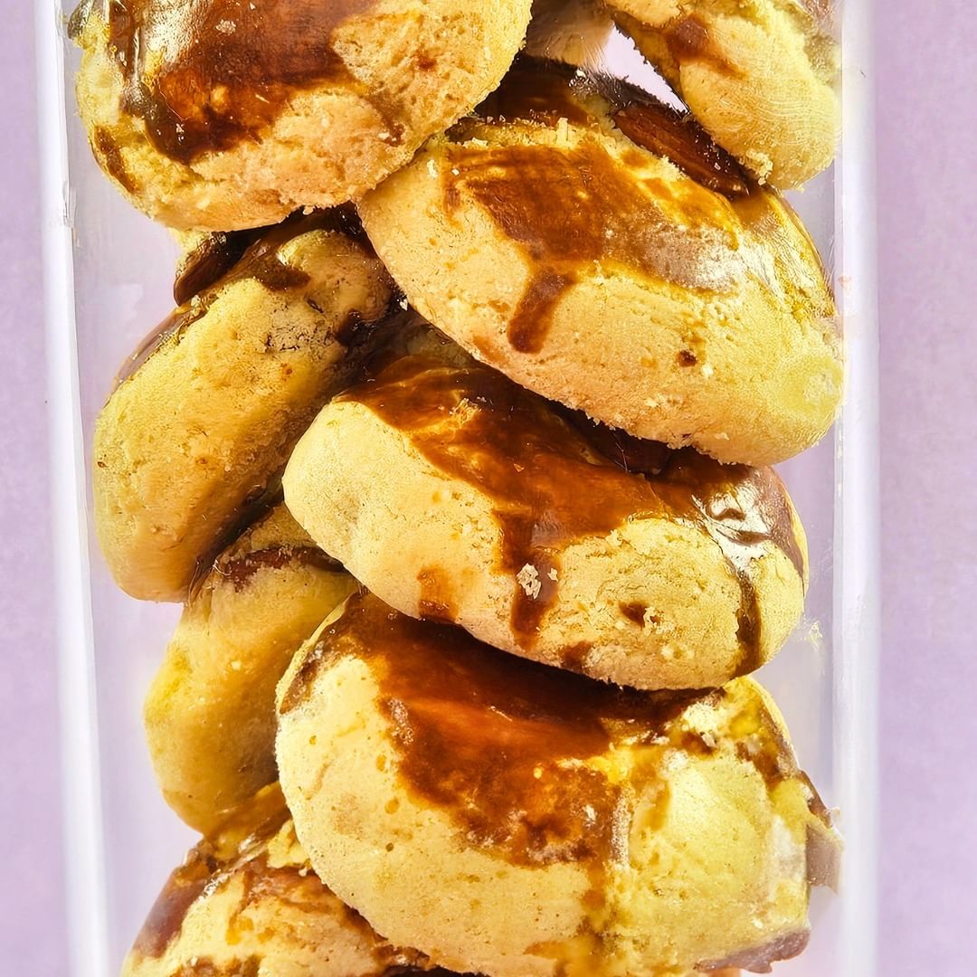 Nankhatai Biscuits in Glass Jar